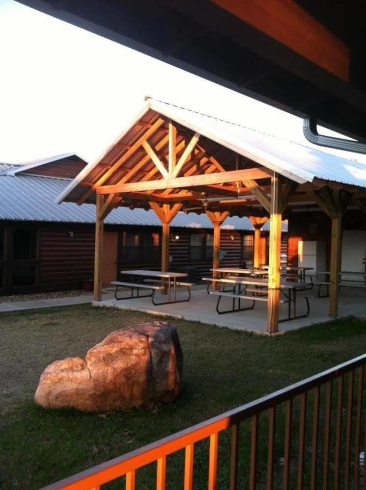 Hochatown Country Lodge Екстер'єр фото