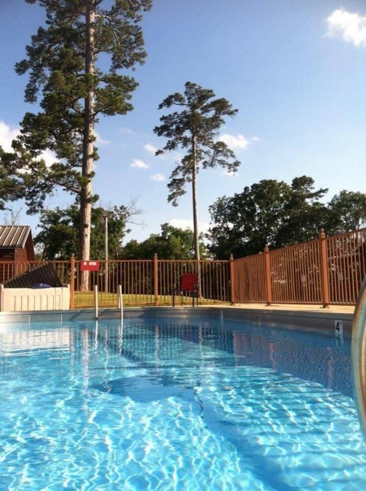 Hochatown Country Lodge Екстер'єр фото